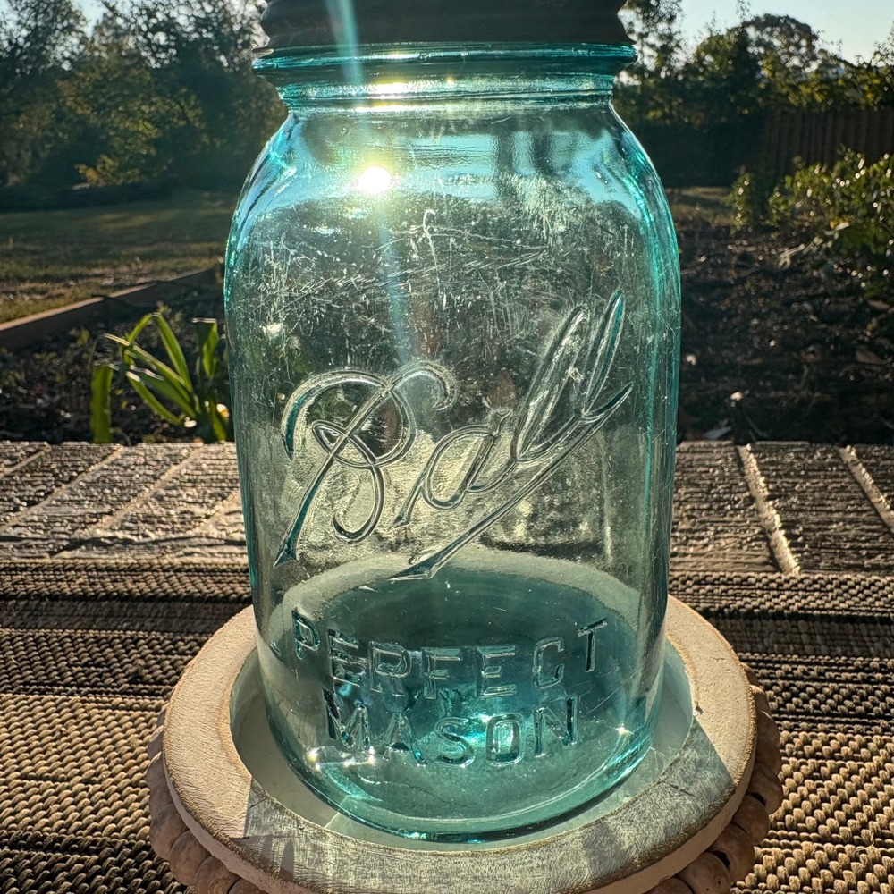Vintage Lucky 13 Ball Perfect Mason Jar Quart Aqua Blue Zinc Lid